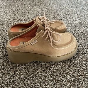 VTG Platform MUDD Suede Mules